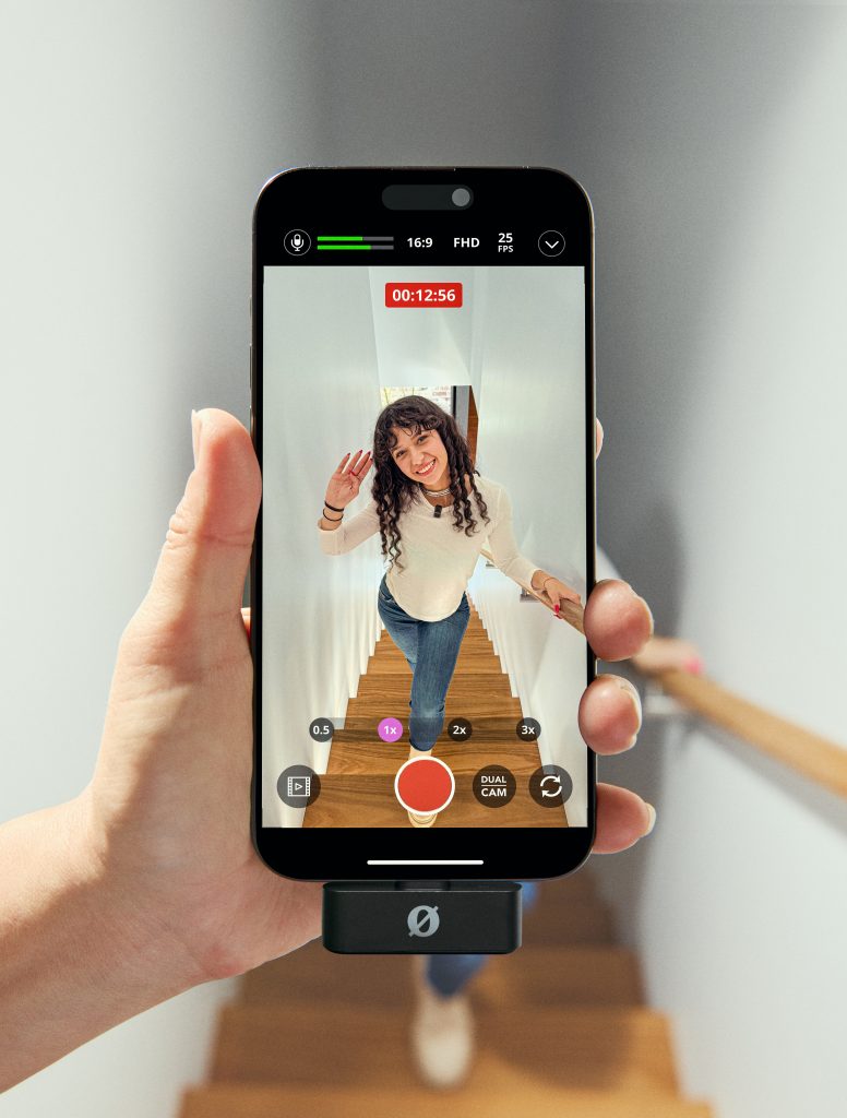 rode-wireless-micro-campaign-1182-5464x8192-rgb